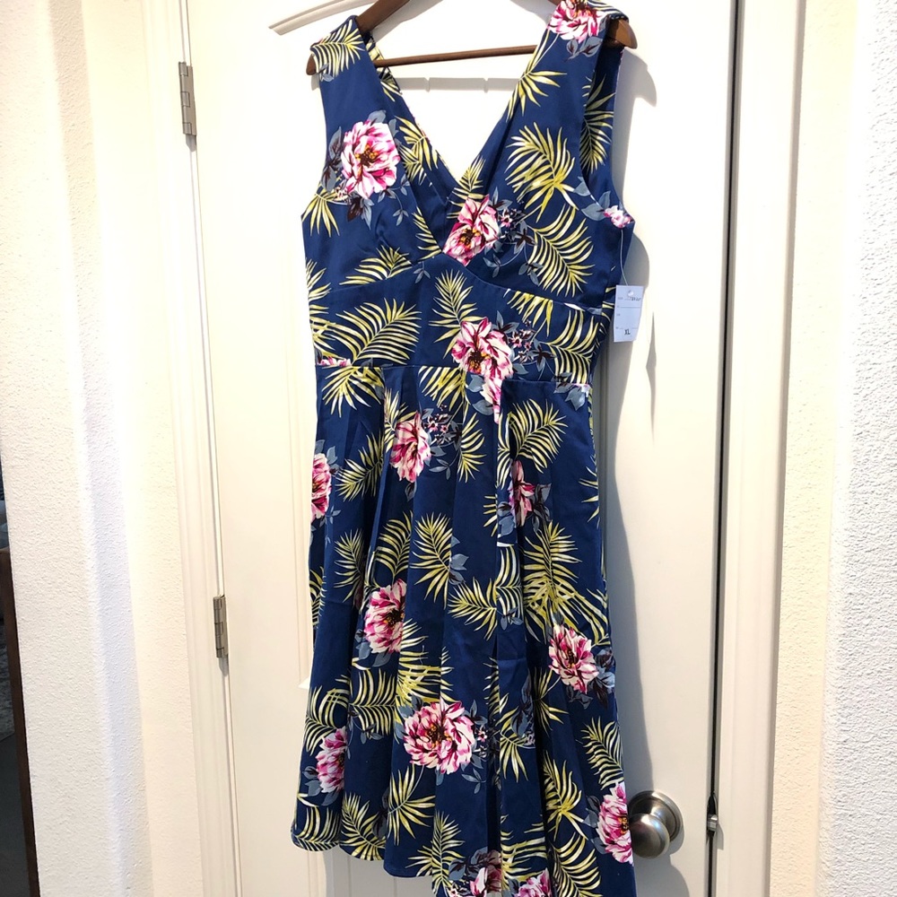 ModCloth Dress w/ pockets